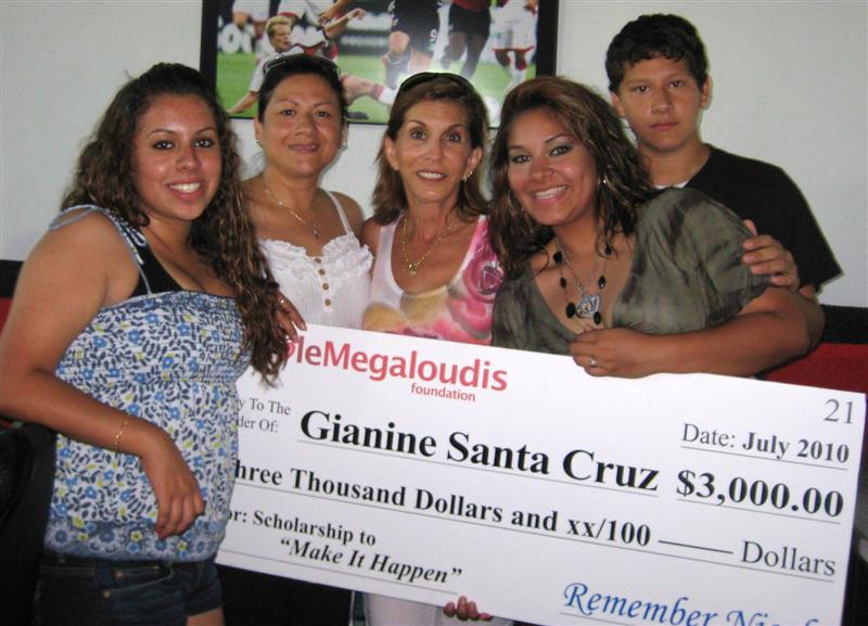 Gianine Santa Cruz (7/21/2010)